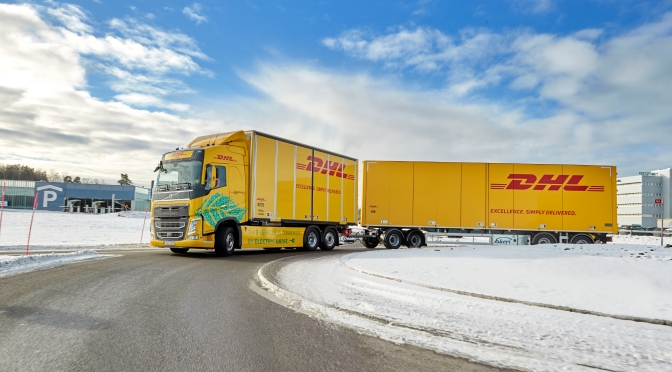 DHL з березня випробовуватиме е-вантажівки Volvo FH (автопоїзд до 60 т)